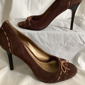 BCBG suede peep toe heels brown stilettos fringe EUC